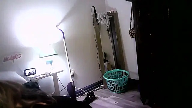 Chatroom XXX en direct de deepinnnnn