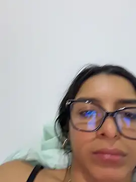 violeta365 élő XXX-chatje