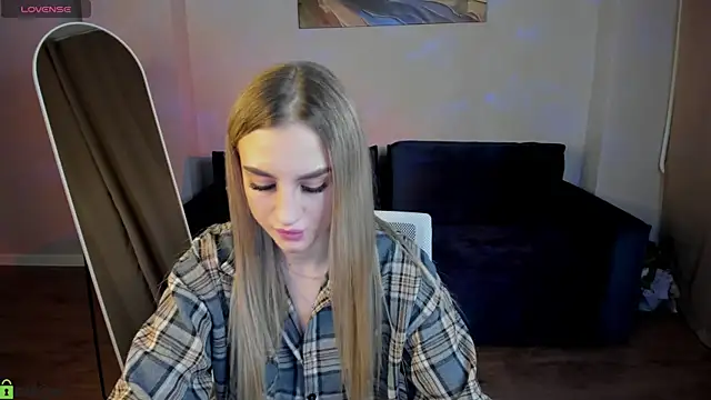 Silen_Tori: онлайн-секс-чат