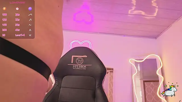 Онлайн чат XXX SABRIINA_TAY