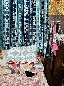 GangbangCouple 现场XXX聊天