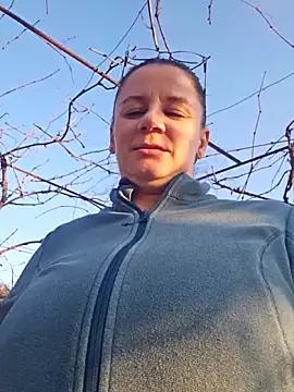 Chat +18 de KristenVega ao vivo