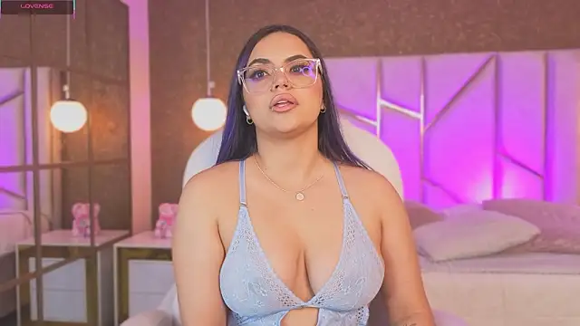 Chat +18 de Anne_Mallow ao vivo