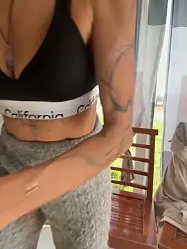 Amani_thewolf – Live XXX-chat