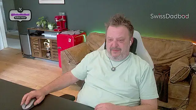 SwissDadbod's Live XXX Chat
