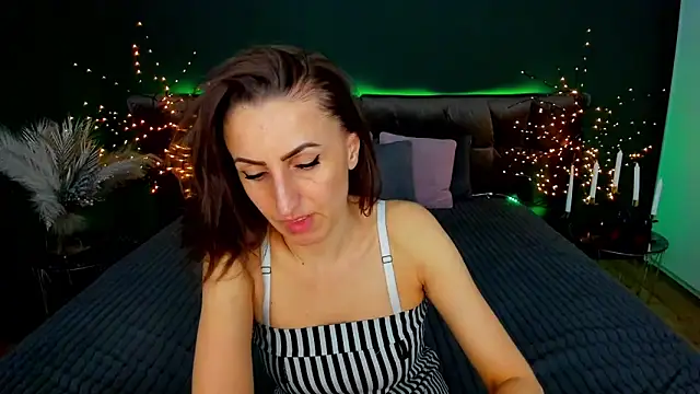 Rebecca_Diamond: απευθείας συνομιλία ΧΧΧ