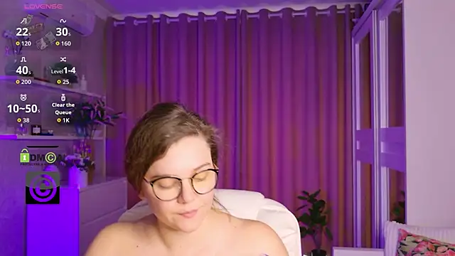 KellyKleine – Naživo XXX chat