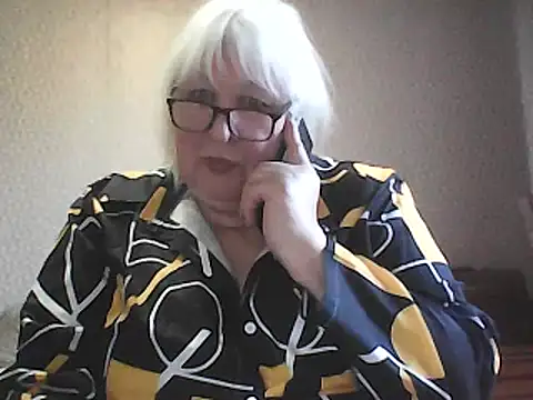 Alexia64231: διαδικτυακό σόου στην κάμερα