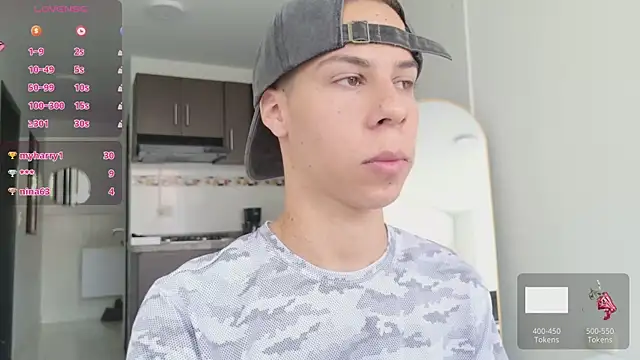 grey___27 élő XXX-chatje