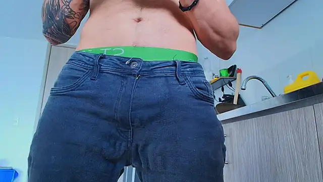 Chat +18 de thomas_gun ao vivo