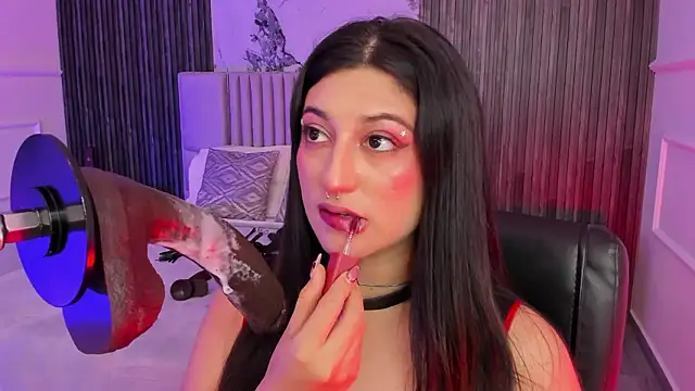 Chat +18 de Gabrielakassi ao vivo