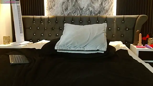 Chat XXX Live Lolagolden1