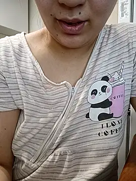 Chat XXX ao vivo de Emi_hot1