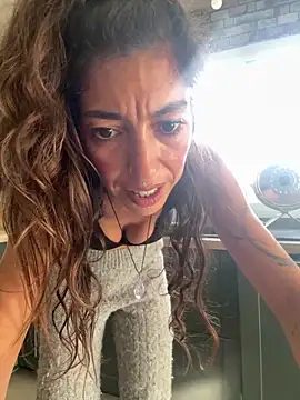 Amani_thewolf 即時 XXX 聊天