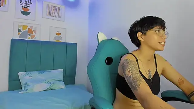 Chat XXX en directo de ivyheat3