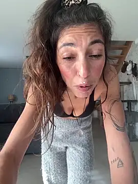 Amani_thewolf's Live XXX Chat