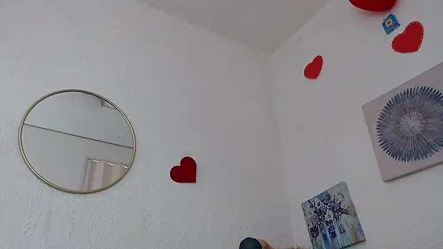 CarolineAikos Chat XXX in diretta