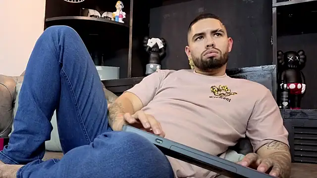 matteosantos – Kamerová šou