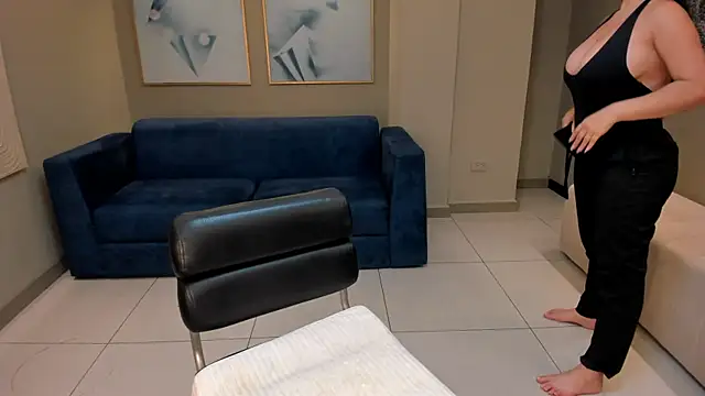 Онлайн чат XXX MilaVelvet_