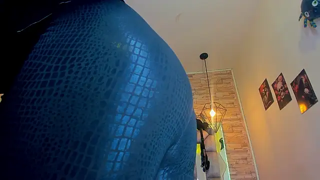 Evangelinejoness_ Adlı Modelin Canlı XXX Sohbeti