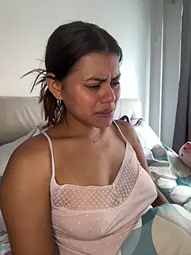 RachelWeisz_ Adlı Modelin Canlı XXX Sohbeti