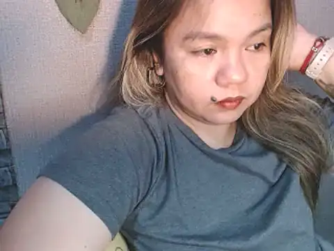 ambersmile Adlı Modelin Canlı XXX Sohbeti