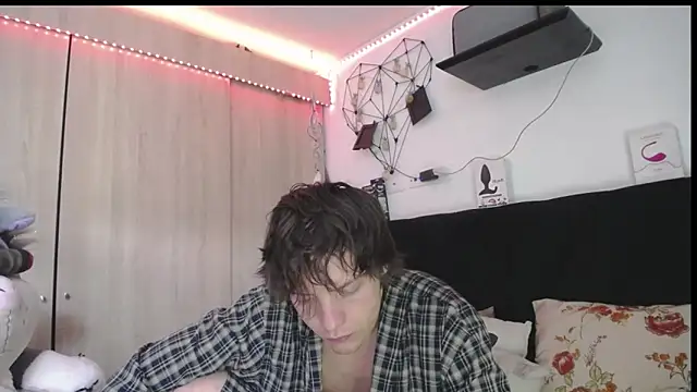 Pokazy przed kamerką – Santiago_kiler