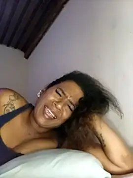 Chatroom XXX en direct de MiZzCreator