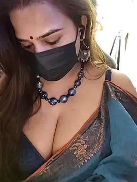 Raseele 现场XXX聊天