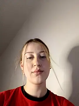 Chat XXX en directo de Susiee_Redd