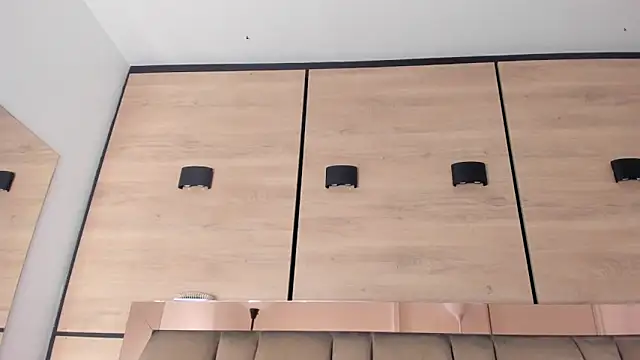 karol_lewiss' Live XXX Chat