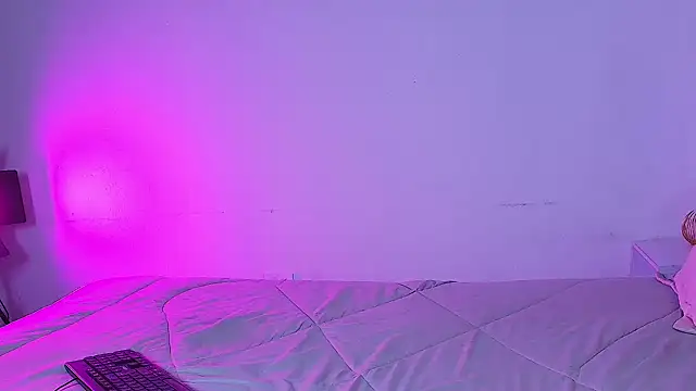 MiaColucci18 Live XXX-Chat