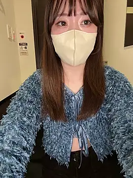 yura_ra_ra's Live XXX Chat