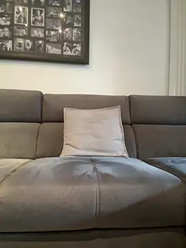 jcv596 Adlı Modelin Canlı XXX Sohbeti