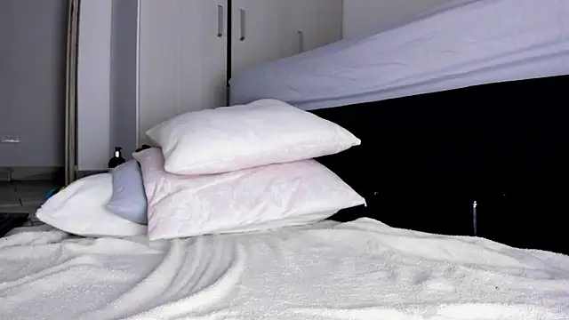 XXX chat uživo modela Skarleth69