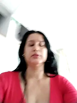 Chatroom XXX en direct de keilymadam