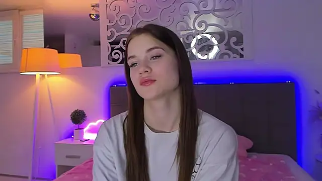 LuisaCloverのライブXXXチャット