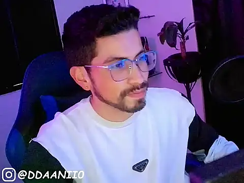 Вебкам-шоу ddaanii0