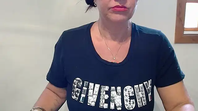 XXX chat uživo modela Lindagoddess75