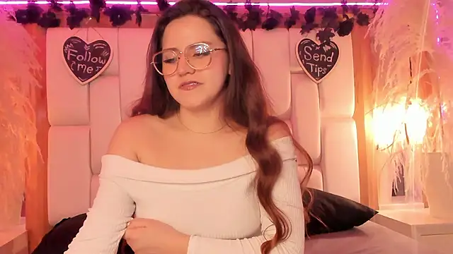 Daphne_And_Roger's Webcam Show