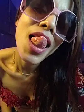 Chat XXX en directo de Ivy_the_goddess