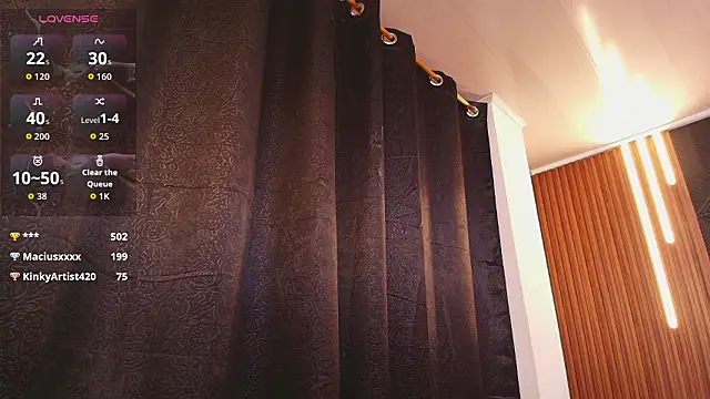 Онлайн чат XXX Hanna_Becker_