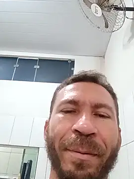 RobertoLuiz84 现场XXX聊天