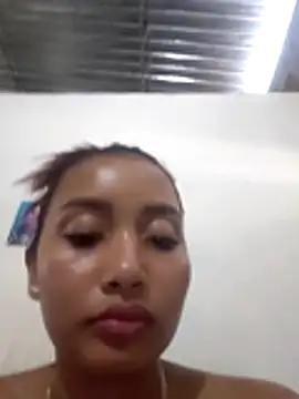 Genesis_18_ – Live XXX-chat