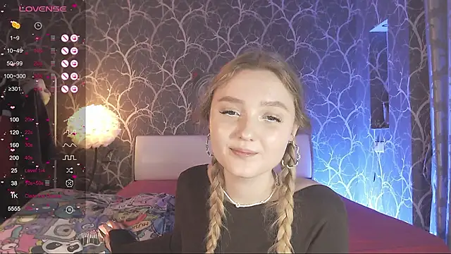 Chat +18 de MiaMiaMeow ao vivo