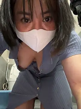 May-Squirt 在線直播表演