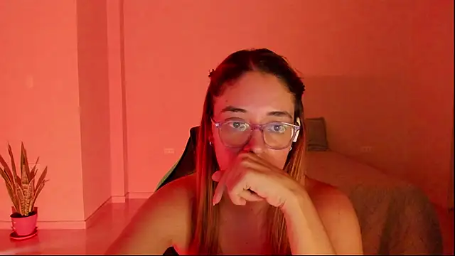 atenas_05_ – Naživo XXX chat