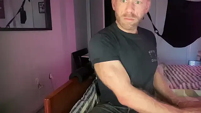 RawOkie Live XXX-Chat