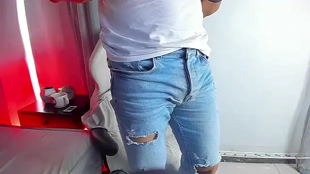 Lucii_fer_'s Webcam Show