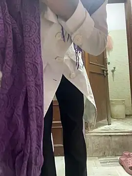 Sandhya_77's Webcam Show